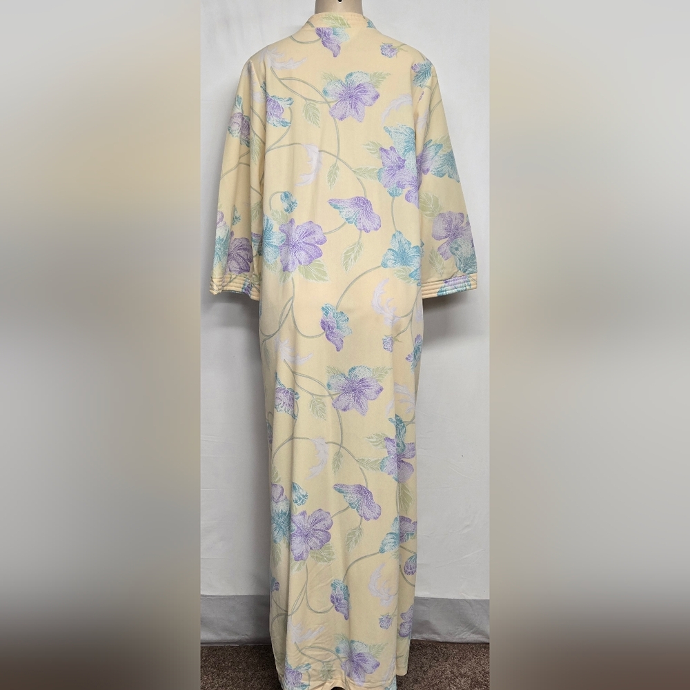 Sears Cream Floral Robe - Picture 4 of 5